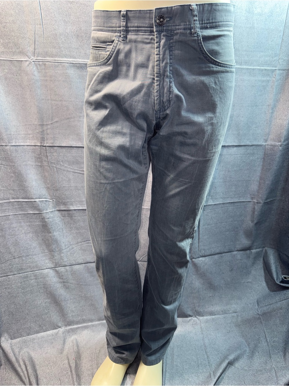 1675-liberty Men's Straight Jeans in Charcoal Gray